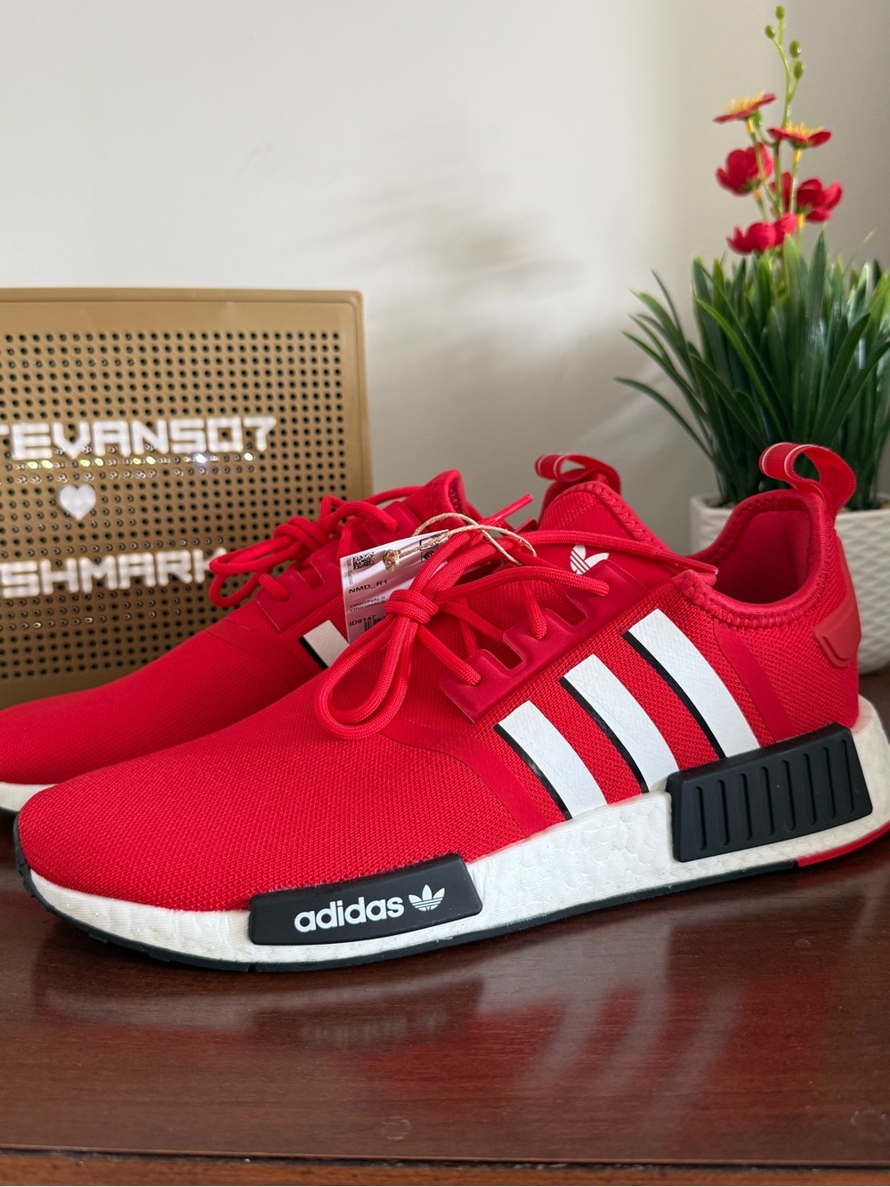 New adidas Scarlett white black Men's NMD_R1 Sneakers size 10